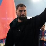 Psychologické Gianluigi Donnarumma Waves Zbohom s PSG, keď sa povesti utd zvyšujú