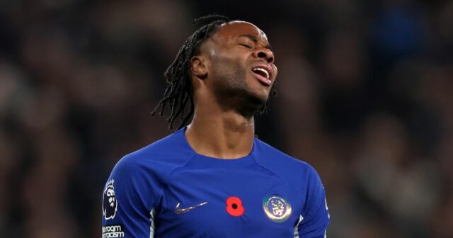 Raheem Sterling parmi Nine Chelsea rejette banni du site officiel du club
