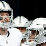 Raiders Smith, Crosby sa zameriava na obscénne gestá smerom k Hecklers v Seattlu