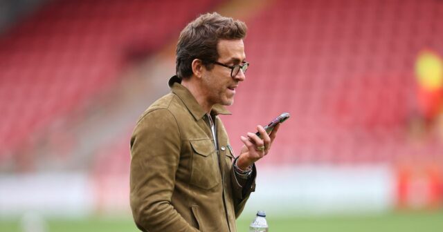 Rozhodnutie Wrexham, ktoré stojí Ryan Reynolds a Rob Mac 10 miliónov libier o 17 rokov neskôr



