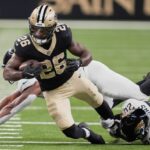 Saints spúšťa profesionálny RB webcam akers v predbežných škrtoch