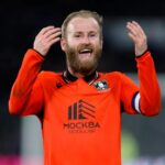Sheffield, Anglicko - 23. novembra: Barry Bannan zo Sheffield Streda reaguje pod majstrovstvom Sky Bet Majstrovstvá medzi Sheffield Streda FC a Cardiff City FC v Hillsborough 23. novembra 2024 v Anglicku Sheffield. (Foto: George Wood/Getty Images)