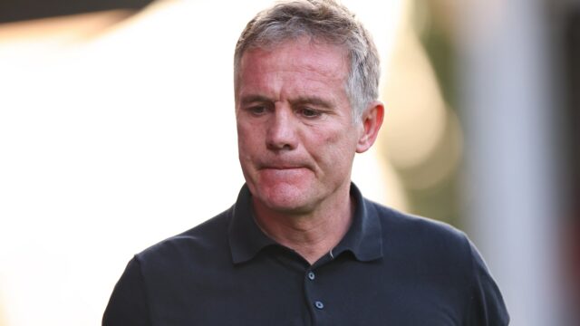 Wrexham, Wales - 12. augusta: Phil Parkinson Hlavný tréner / manažér Wrexham počas prvého kola Carabao Cupu medzi Wrexham a Hull City v Racerse Ground 12. augusta 2025 vo Wrexhame, Wales. (Foto: Robbie Jay Barratt - AMA/Getty Images)