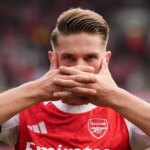 Skóre zberných hráčov vs Leeds ako Viktor Gyoker siete podporujú celú Premier Organization Thrashing