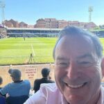 Jeff Stelling zdieľal fotografiu zo stánkov z Hartepoolovho 1-1 remízy preč proti Southend