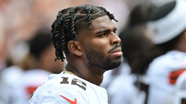 Sledovatelia diskutujú o tom, či Browns po drsnej videohre posúva Shedeur Sanders 

