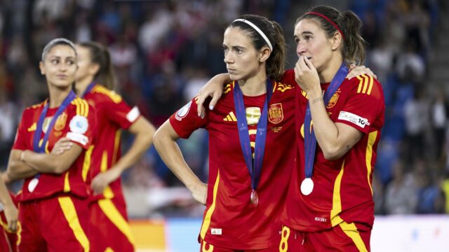 Španielsko má prvé miesto v rebríčku FIFA, napriek tomu, že prehralo finále žien v euro proti Anglicku

