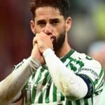 Španielsky skutočný záložník a skutočný Betis Isco trpí zlomenou nohou