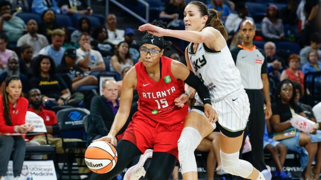 Správy WNBA: Hra snov Sky podlieha ďalšiemu narušeniu sexuálnych hračiek

