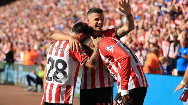 Tri góly a tri body nechali Sunderland potešiť