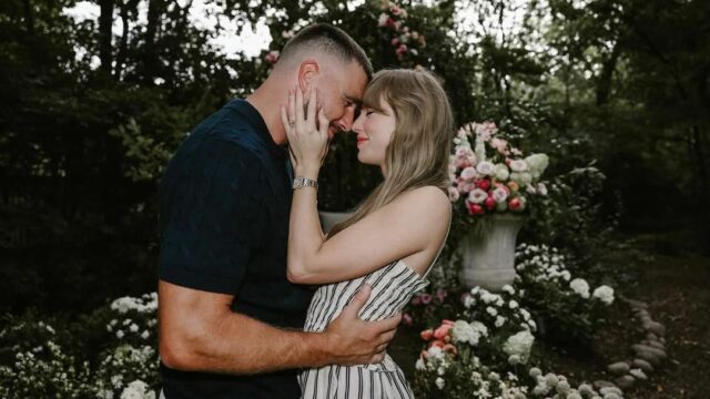 Taylor Swift, Travis Kelce odhaľuje interakciu 

