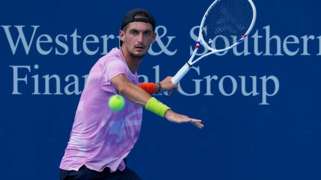 Terence Atmane sa stal fanúšikom Reds počas prekvapenia Cincinnati Open Run

