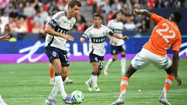 Thomas Muller debutuje v MLS pre dynamo a kreslí s Whitecaps



