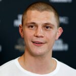 Nikita Tszyu (na obrázku) hovorí, že zjedla svoju ženu vo forme kapsuly Placenta a pred nasledujúcou ranou vypila jej materské mlieko