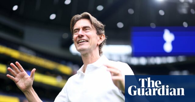Tottenham Just Desire Gamers venovaný klubu „veľký odznak“, uvádza Frank | Tottenham Hotspur 

