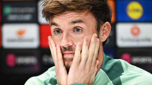 Maddison sa pozerá na dlhé kúzlo na vedľajšej koľaji