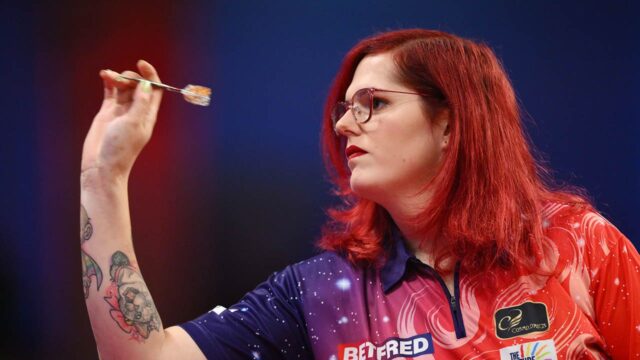 Transgender Darts Hrower hovorí proti novej rodovej politike federácie

