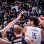 Filipínsky dav videl Gilas Pilipinas v akcii počas Fiba Asia Cup v roku 2025.