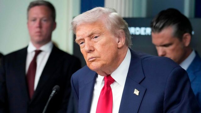 Trump varuje Kaliforniu pred transgender politikou



