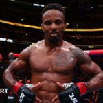 Lerone Murphy celebrates his win over Aaron Pico