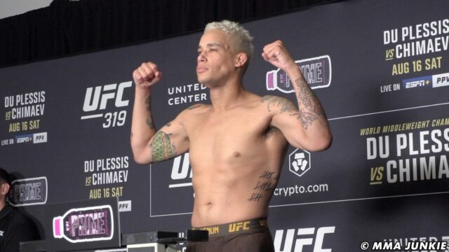 UFC 319 stráca ďalší boj kvôli nešťastnej sérii udalostí


