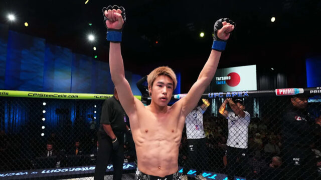 Las Vegas, Nevada -MAY 17: Park Hyunsung Hyunsung v Sude reaguje po predloženom víťazstve proti Carlosovi Hernandezovi v boji o muchy počas udalosti Battle Night UFC v Apex UFC 17. mája 2025 v Las Vegas v Nevade. (Foto: Jeff Bottari/Zuffa LLC)
