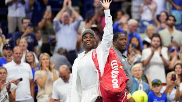 Venuša Williams sa prelieva v 3 zbierkach v Spojených štátoch, keď sa vracia späť k dobyniu tenisu 

