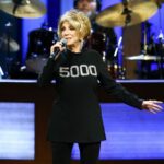 Víťaz Grammy, Jeannie Seely, známa tým, že „môže a spať v náručí“, zomrie na 85