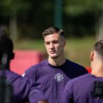 Vo svojom prvom rozhovore Benjamin Sesko otvára výber Man United smerom k Newcastle