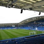 Vyhlásenie Brighton Club Problémy po tom, čo fanúšik Brighton zomrel po kolapse počas zápasu Fulham.