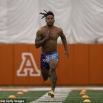 Bývalý hviezda Isaiah Bond Texas odhalil, že sa plánuje pripojiť k Cleveland Brown