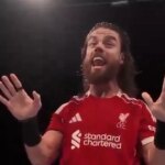 WWE Celebrity Giants nahnevaní stúpenci Newcastle s drsným vtipárom pre presun Alexandra Isak