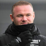 Wayne Rooney kritizuje Manchester United po šokovaní straty hrnčekov v porovnaní s Grimsby