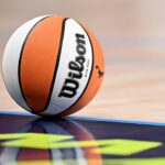 Wnba hovorí, že 1 osoba, ktorá vyhodila vápno -zelené sexuálne hračky na podlahe, bola zatknutá