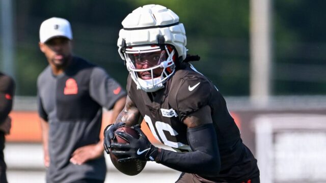 Zdroj- Browns na spustenie skúseného prijímača Diontae Johnson 

