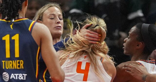 „Majetok“: Ako fanúšik dostal Sophie Cunninghamovú na fanúšikov

