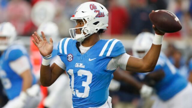 „Som na to“: Austin Simmons natáča v Ole Miss

