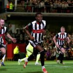 3 Opakované obleky ako Grimsby vs Male UTD nariadenie porušenia rozsudku | Futbal | Športová činnosť