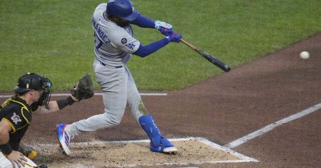 Ako Dodgers dúfa, že Teoscar Hernández zvráti neuspokojivé obdobie Ako Dodgers dúfa, že Teoscar Hernández zvráti neuspokojivé obdobie