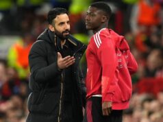 Mainoo „hovorí áno“ prestupu, pretože Romano potvrdzuje „uzavretá dohoda“ pre prvý podpis Red Devils v roku 2026 Amorim „naozaj sa nerozprával“ s Mainoo po „Mých výbuchu“ opustí riaditeľov Red Devils „nespokojní“