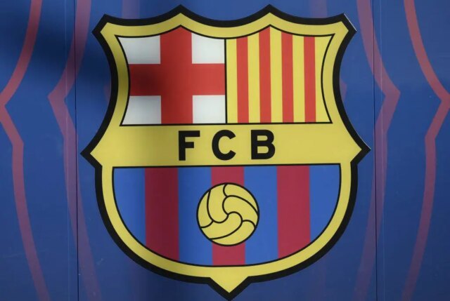 Barcelona zadržiava dych, keď sa celebrita ublíži na klinické vyšetrenia 

