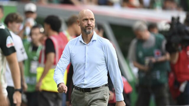 Bayer Leverkusen Sacks Erik 10 Hag po jednoducho 2 oblekoch 

