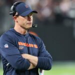 Bears 'Ben Johnson má nepohodlnú komunikáciu s reportérom NFL Press