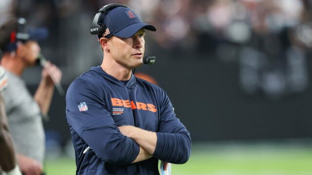 Bears 'Ben Johnson má nepohodlnú komunikáciu s reportérom NFL Press 

