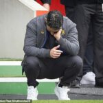 Manchester United utrpel tretiu porážku sezóny, aby sa klub vrhol späť do krízy