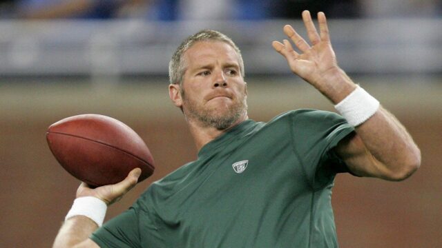 Brett Favre chatuje Parkinsonove príznaky a príznaky 

