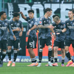 �� Bundesliga Clash uvidí návštevníkov zasiahnutých šesť, desať gólových thrillerov ��