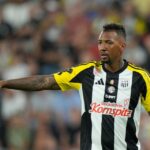 Bývalý Bayern Mníchov Celebrity odchádza do dôchodku po tom, čo klub zničil jeho dohodu jednoducho 13 dní priamo do úplne nového obdobia