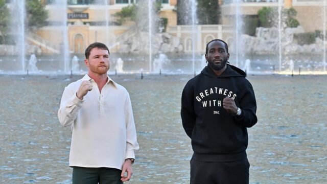Canelo Alvarez „Skutočne náročná práca“ pre Terence Crawford 

