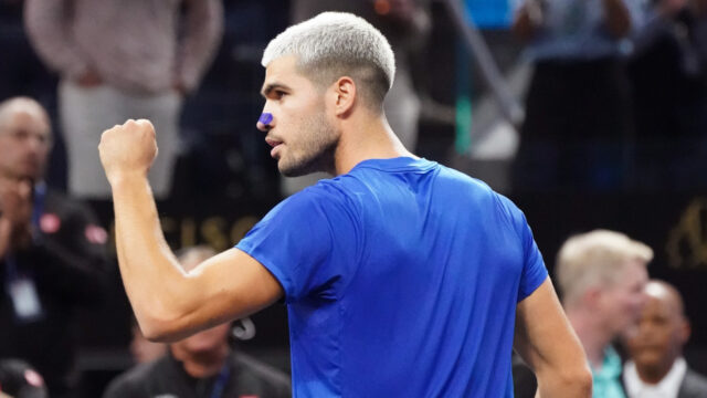 Carlos Alcaraz robí psychologický výkrik na jedného jedinečného jednotlivca po tom, čo sa vyhýba strachu zranenia v Japonsku Open 


